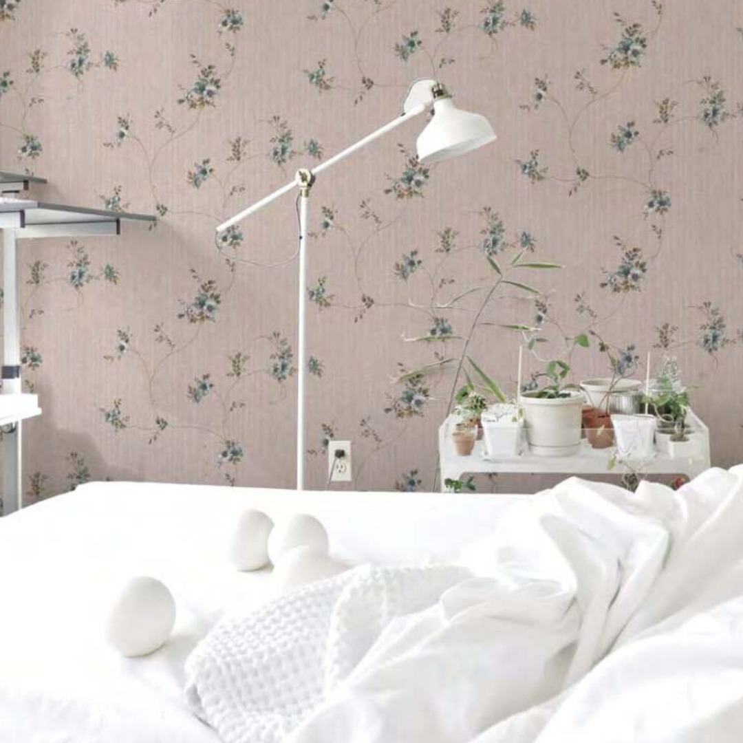 Blush Pink Floral Vine Trail Wallpaper